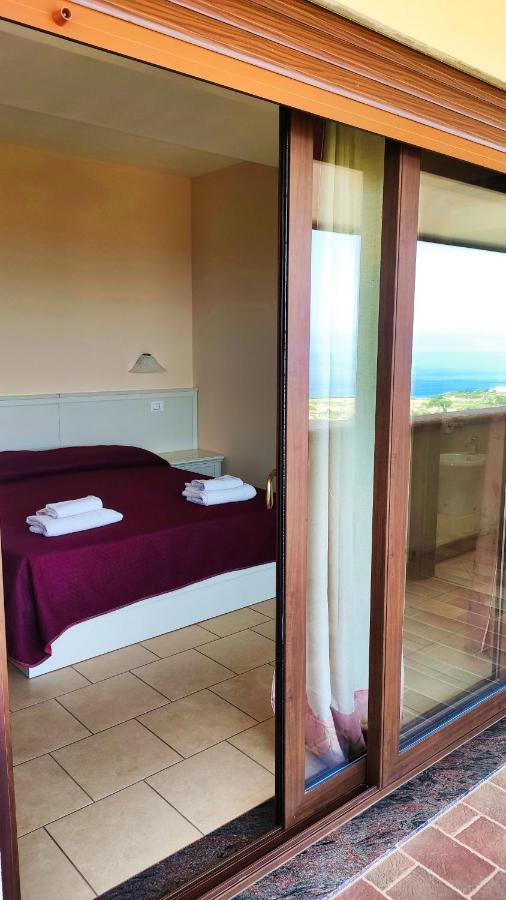 Residenza Domus Aurea Tropea- Vista Mare Hotel Santa Domenica  Exterior photo