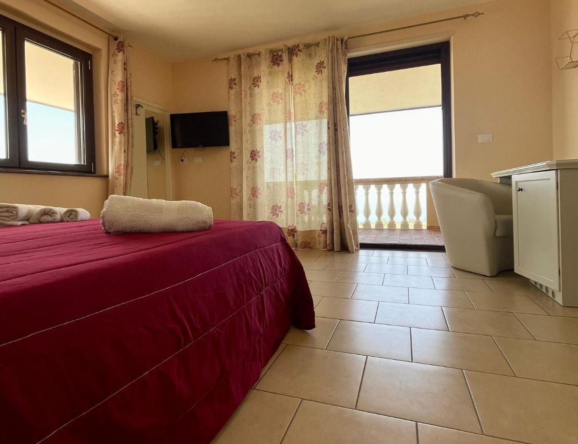 Residenza Domus Aurea Tropea- Vista Mare Hotel Santa Domenica  Exterior photo